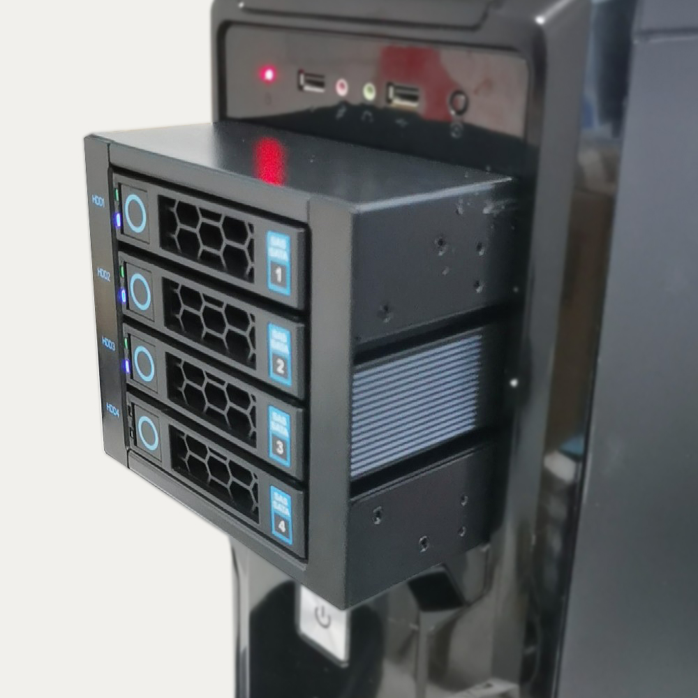 4-Bay Hot Swap harde schijf ko - Server Rack Shelf recensie en prijs